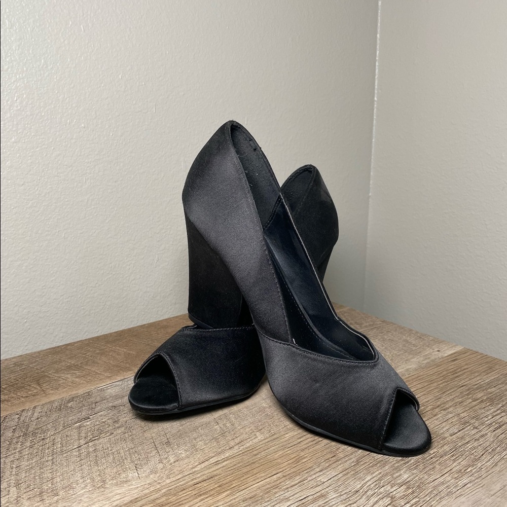Forever 21 Chunky Heels (8.5)